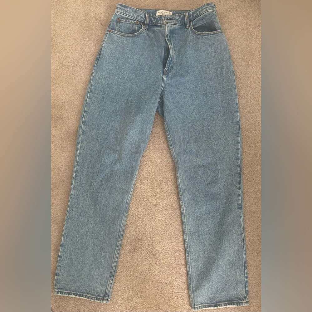 Abercrombie Curve Love 90's Straight Ultra High Rise Jeans